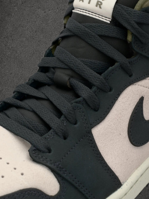 AIR JORDAN 1 MID SE Off Noir “Médium Olive”