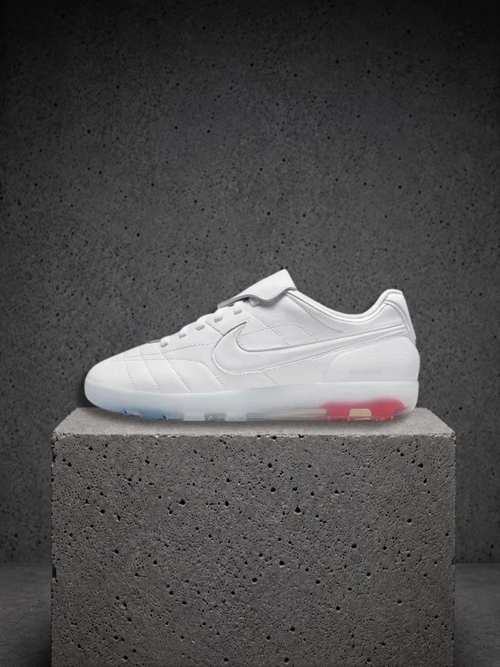 Nike Cryoshot x Jacquemus “R10”