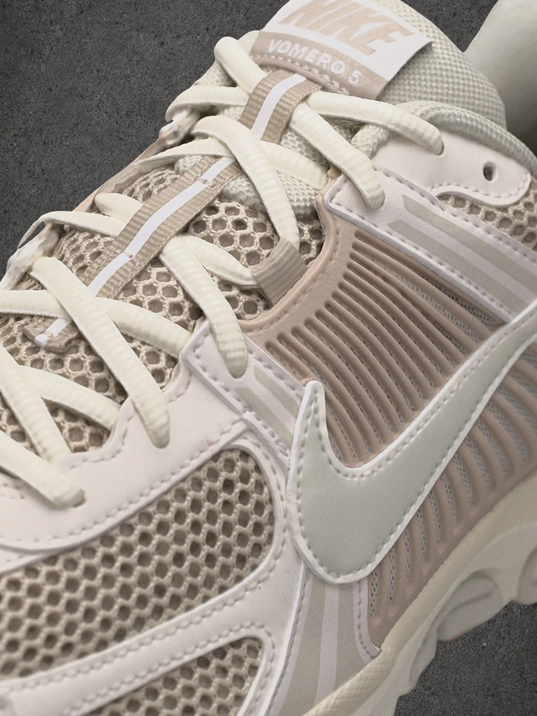 Nike Zoom Vomero 5 “Phantom Cream”