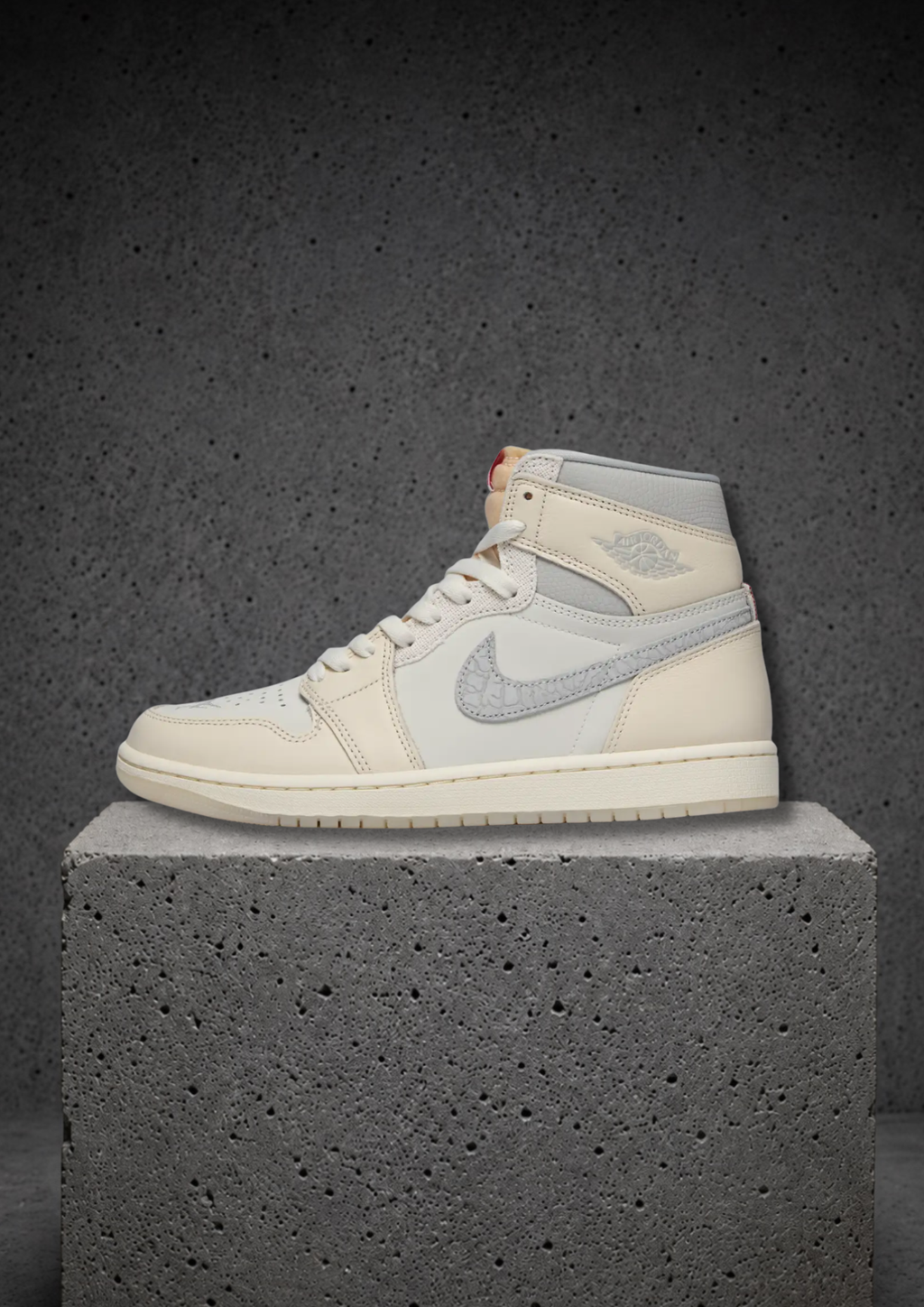 Air Jordan 1 Retro High "SAIL UNIVERSITY RED" - WHYDROP'S Valencia