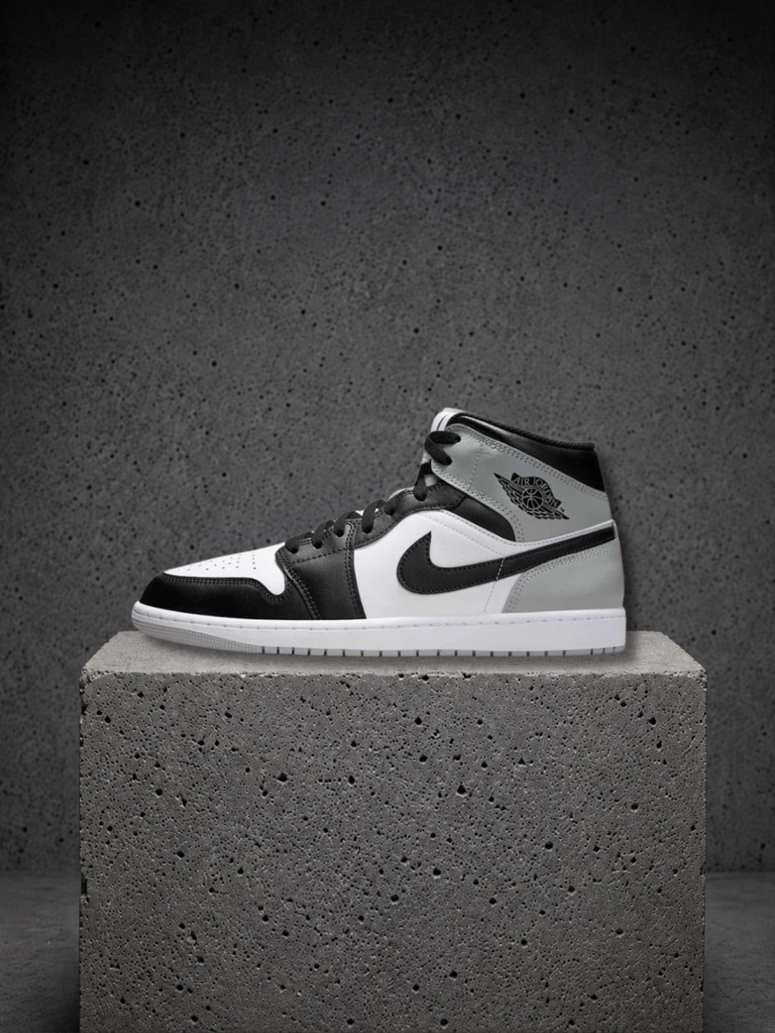 Jordan 1 Mid “BARONS”