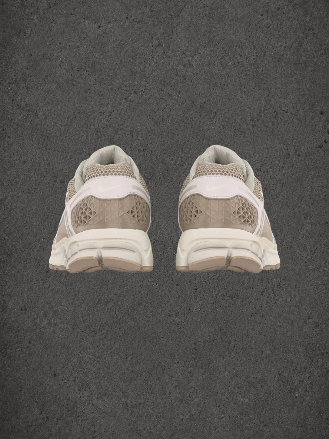 Nike Zoom Vomero 5 “Phantom Cream”