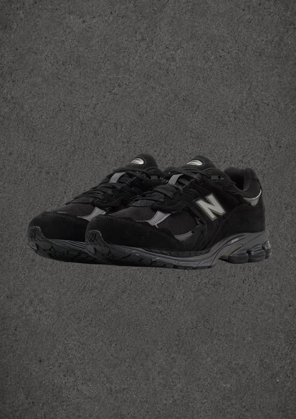 New Balance 2002R Gore-Tex “PROTECTION PACK BLACK MAGNET”