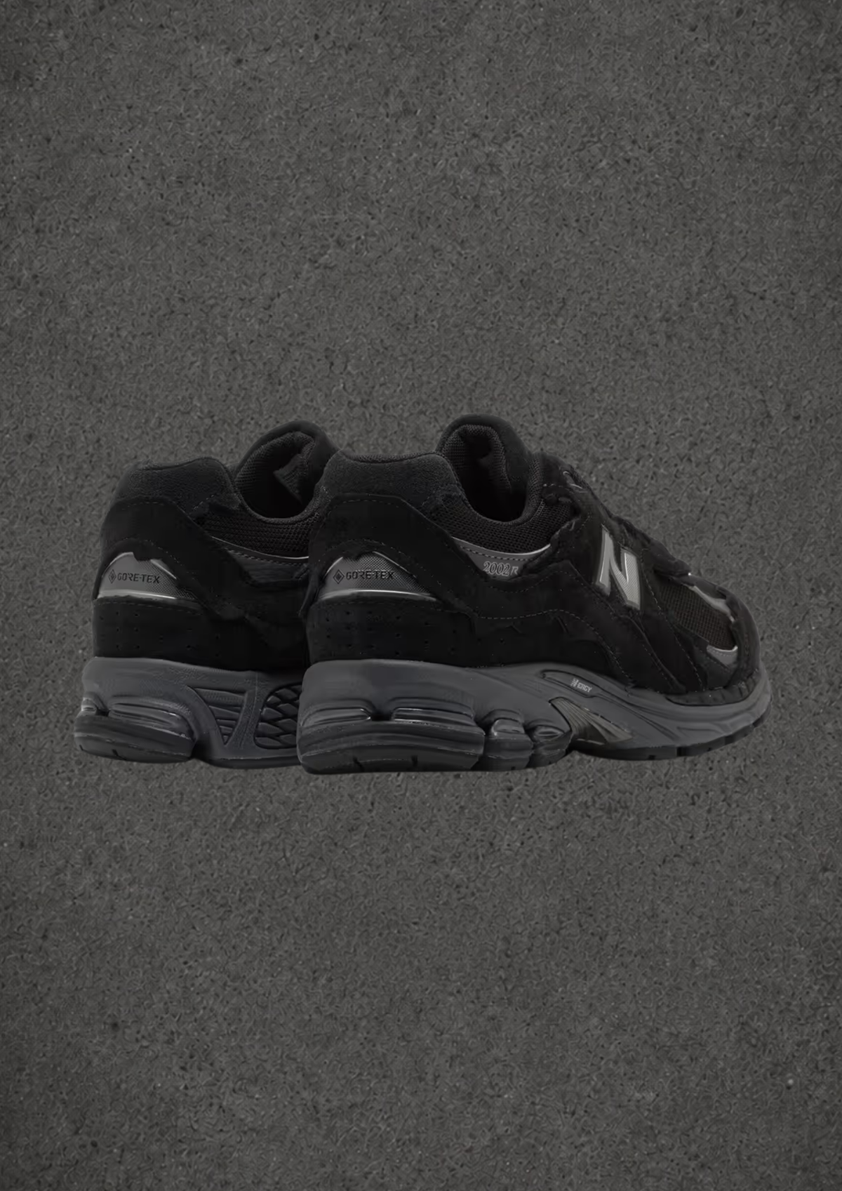 New Balance 2002R Gore-Tex “PROTECTION PACK BLACK MAGNET”