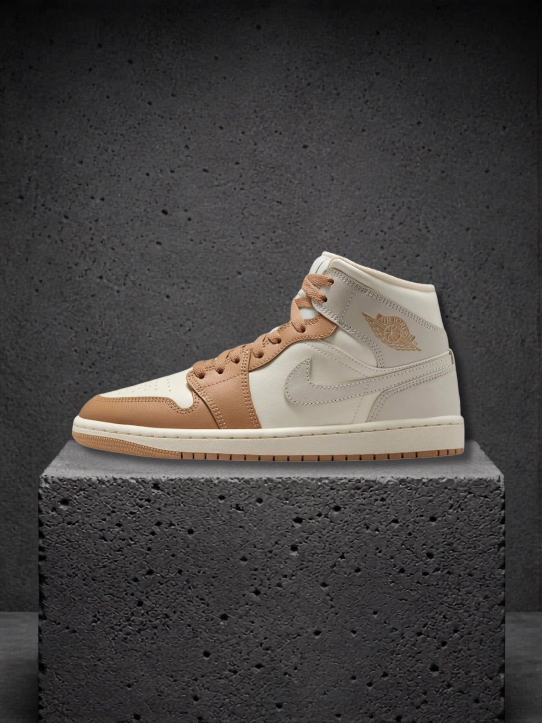 Jordan 1 mid Tan Toe (W)