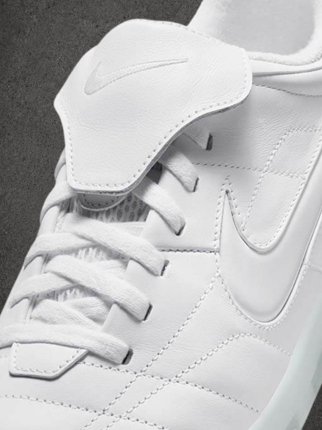 Nike Cryoshot x Jacquemus “R10”