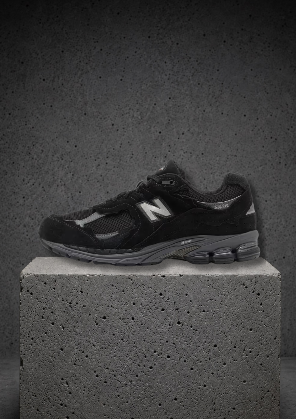 New Balance 2002R Gore-Tex "PROTECTION PACK BLACK MAGNET" - WHYDROP'S Valencia
