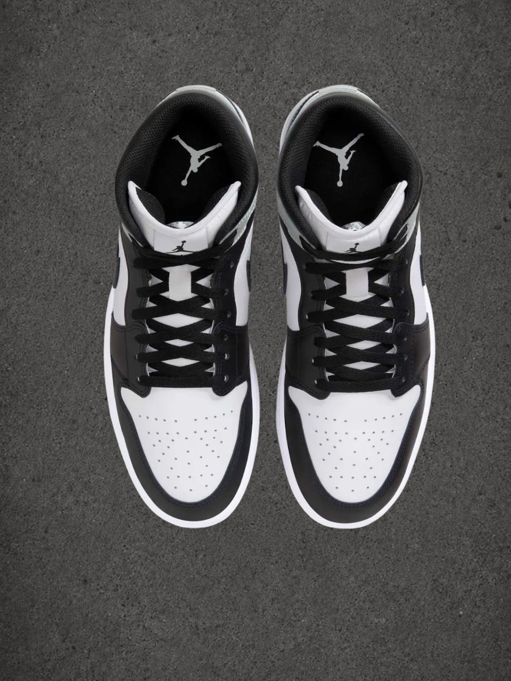 Jordan 1 Mid “BARONS”