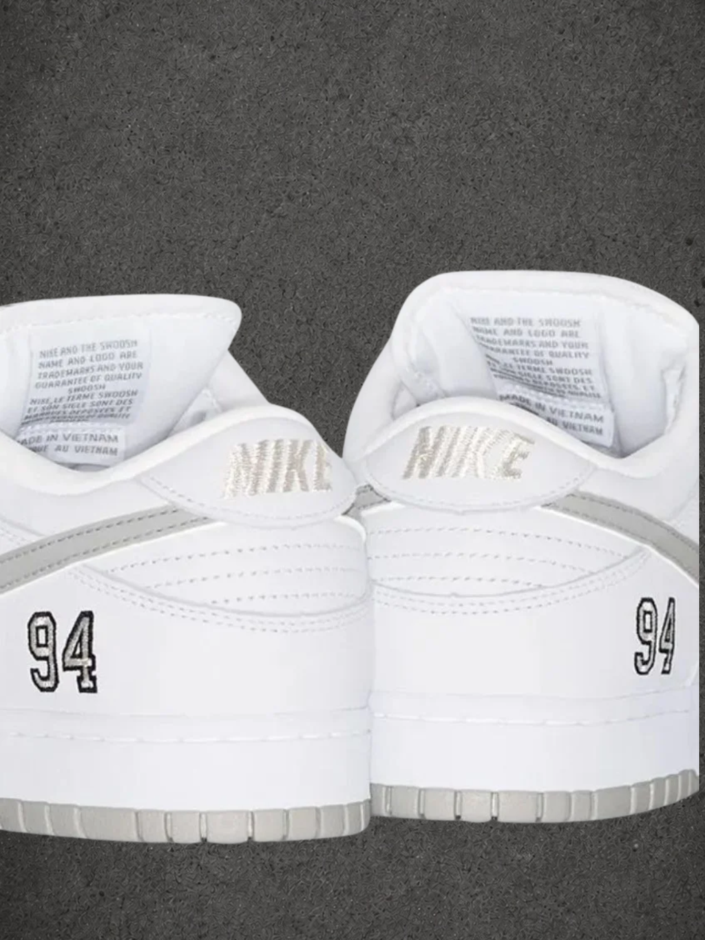 Nike SB Dunk Low SUPREME 94 “WHITE METTALIC SILVER”