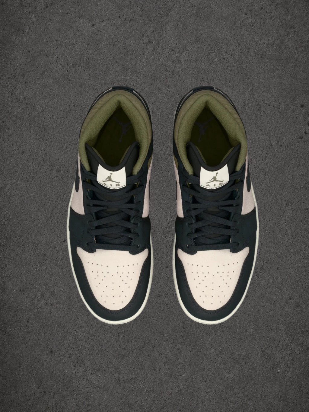 AIR JORDAN 1 MID SE Off Noir “Médium Olive”