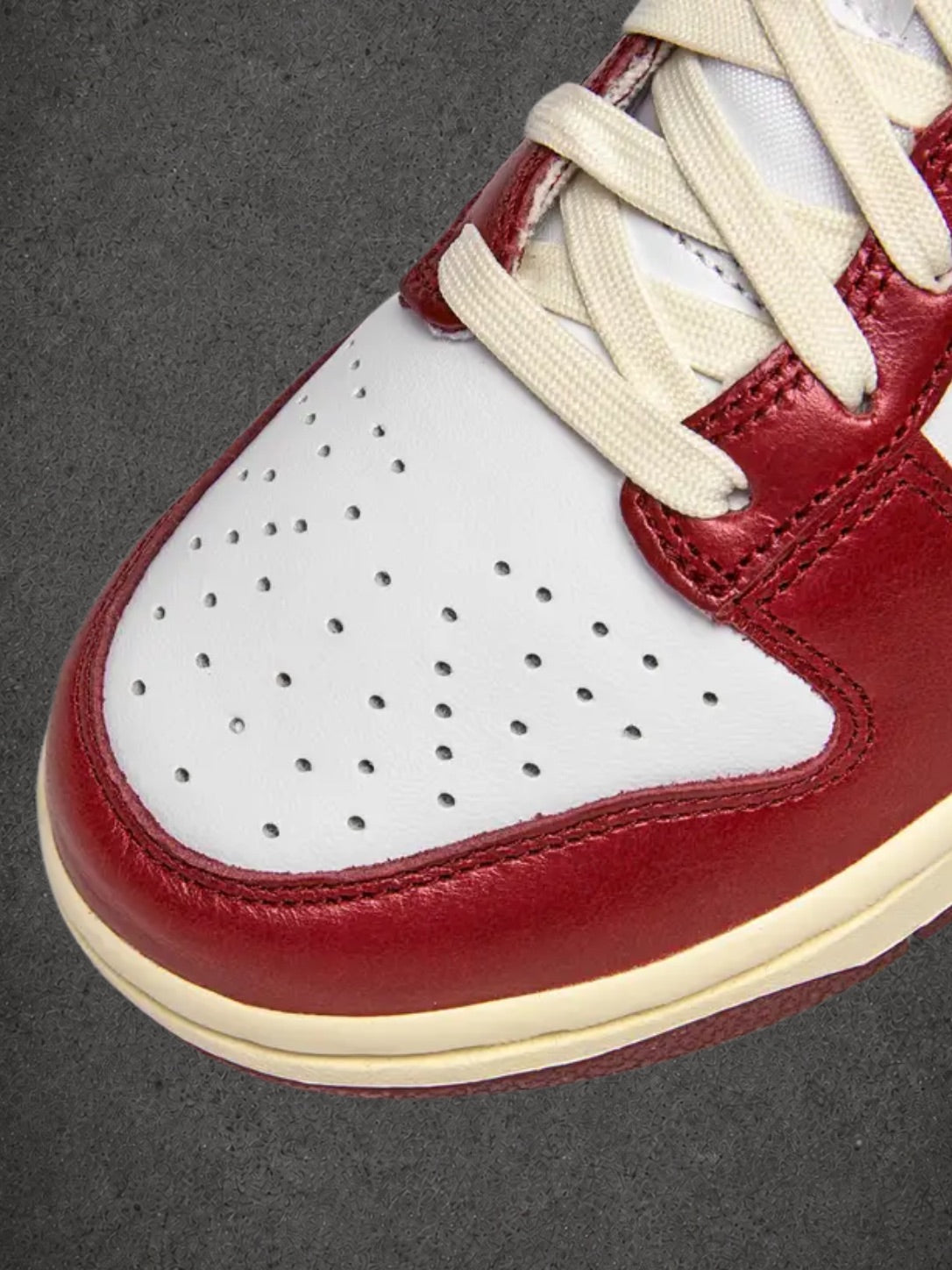 Nike Dunk Low PRM vintage
